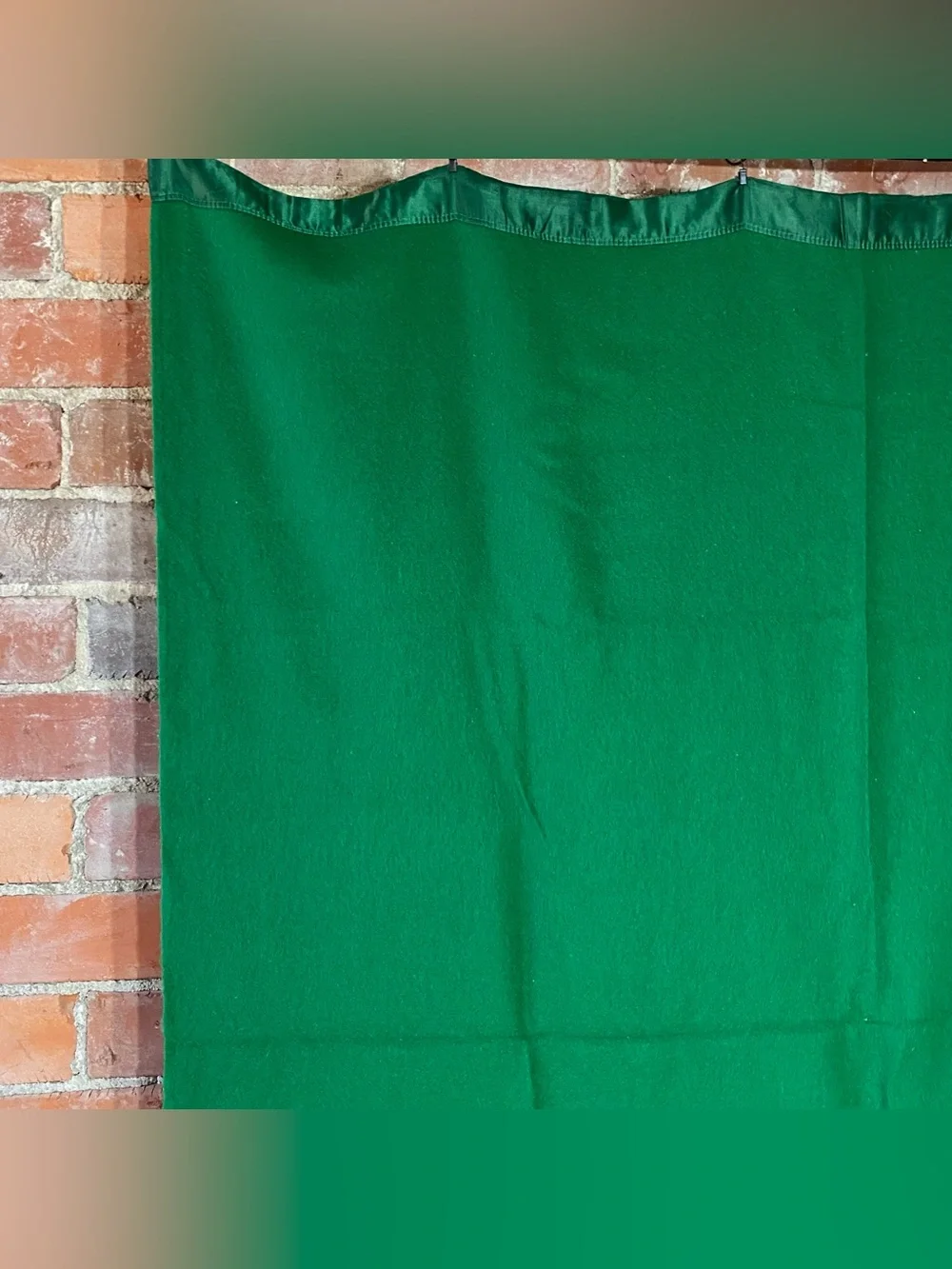 Vintage Golden Dawn Emerald Green 100%Wool Blanket 70” x 84” Satin Edge